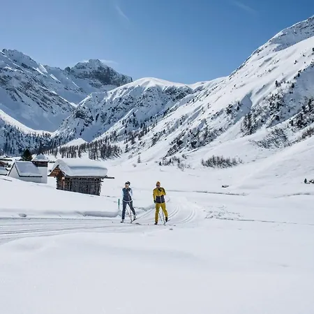 Boutique-hotel Garni Bellevue Davos Hotel 3*