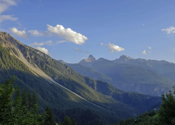 Отель Boutique-hotel Garni Bellevue Davos