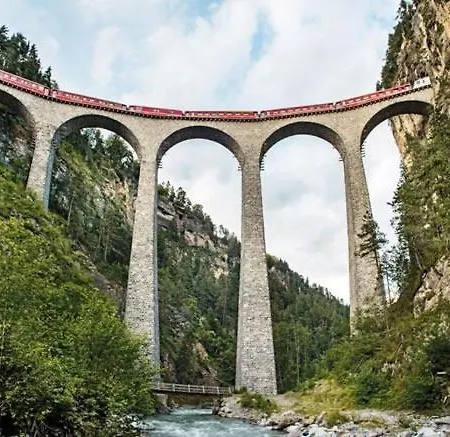 酒店 Boutique-hotel Garni Bellevue Davos 3*